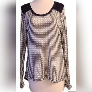 Dots size XL black/white top
